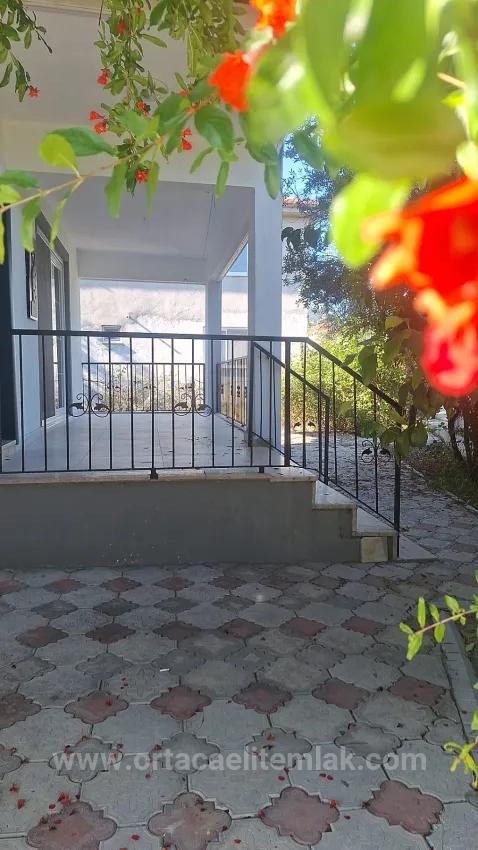 Ortaca Kemaliye Mah. Freistehendes 2+1-Zimmer-Haus